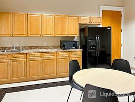 Regus | FL, Gainesville - East University Avenue
