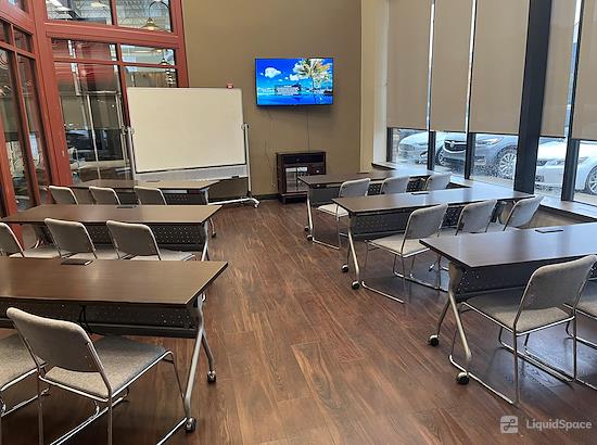 Working at GRID COLLABORATIVE WORKSPACES at Overland Park