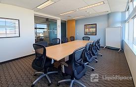 Regus | Wells Fargo Center