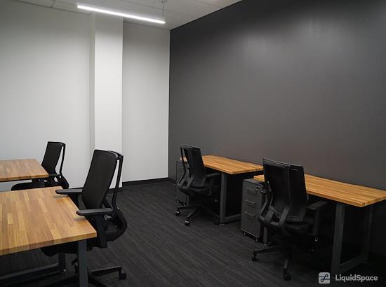 Working at Venture X | Columbia East at Columbia