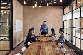 CreativeCubes.Co - Carlton