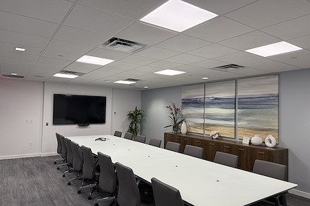 Office Edge - Fort Lauderdale - Riverside Boardroom