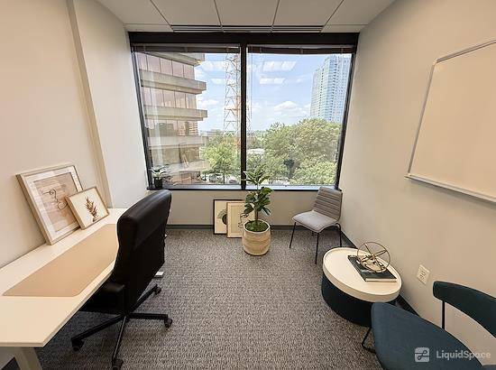 Working at 1751 Pinnacle Coworking at Tysons