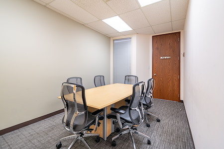 Regus | Glen Abbey - Meeting Room