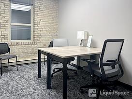 HQ | MB, Winnipeg - Lombard Ave