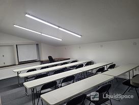 Crealde Business Center LLC