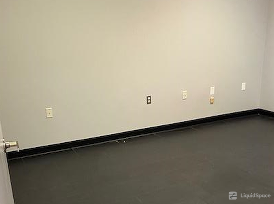 Working at Perfect Office Solutions - Lanham 1 - 4500 Forbes Blvd at Lanham