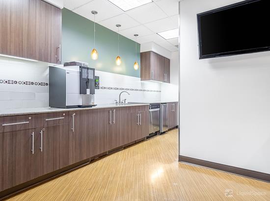 Working at Regus | Kruse Way at Lake Oswego