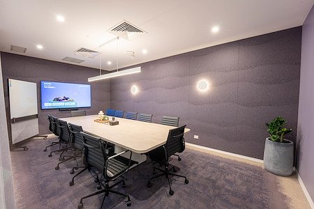 Waterman Workspaces (Merrifield) - Merri Creek Boardroom
