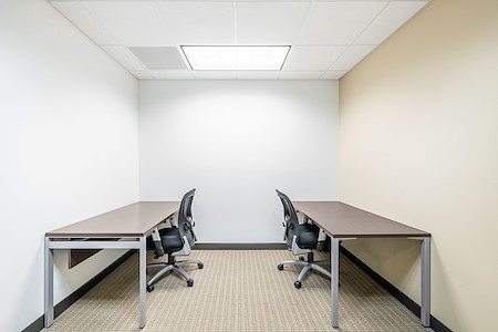 Regus | Vero Beach – Miracle Mile Plaza - Day Desk