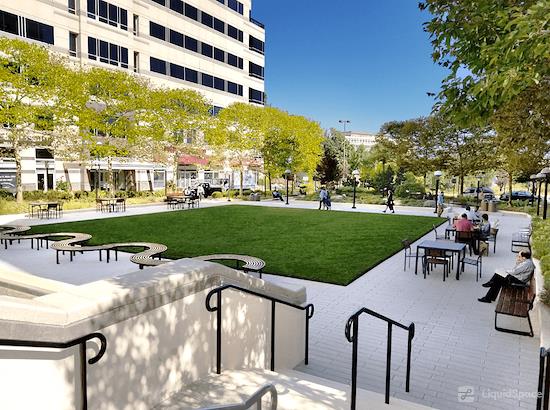 Working at Metro Offices - Reston at Reston