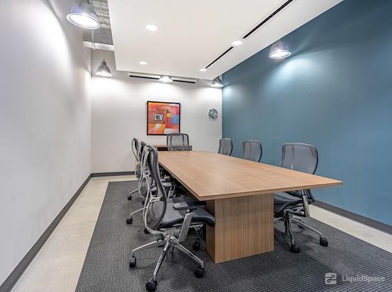 Working at Regus | Causeway Square at North Miami