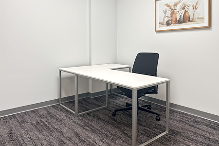 Regus | FL, Orange Park - Town Center Blvd - Private Office
