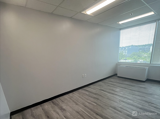 Working at Perfect Office Solutions - Lanham 2 - 7404 Executive at Lanham