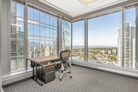 Regus | BC, Burnaby – Metrotown - Day Desk