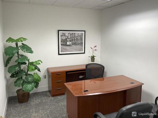 Working at Workwise Office at Glen Allen