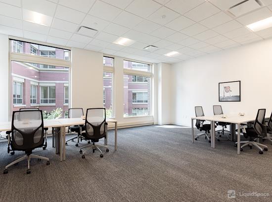 Working at Regus | 2000 Duke Street at Alexandria