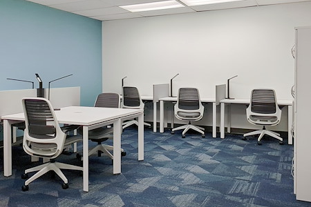 HQ | AB, Edmonton - 51 Avenue - Day Desk