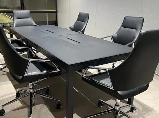 Working at Aerofoil Workspace at Melbourne Airport