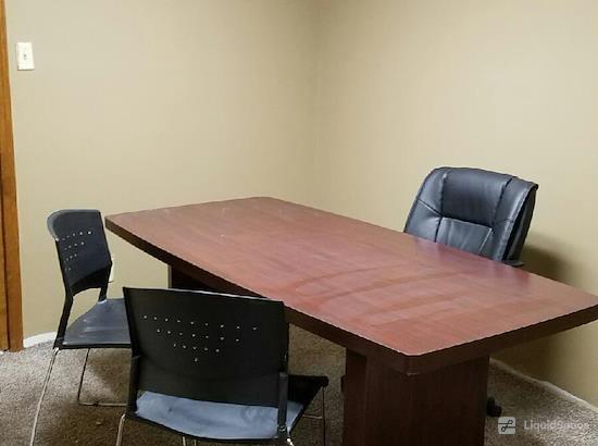 Working at College Park Office Suites at Topeka