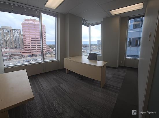 Working at Intelligent Office Mississauga - City Centre at Mississauga