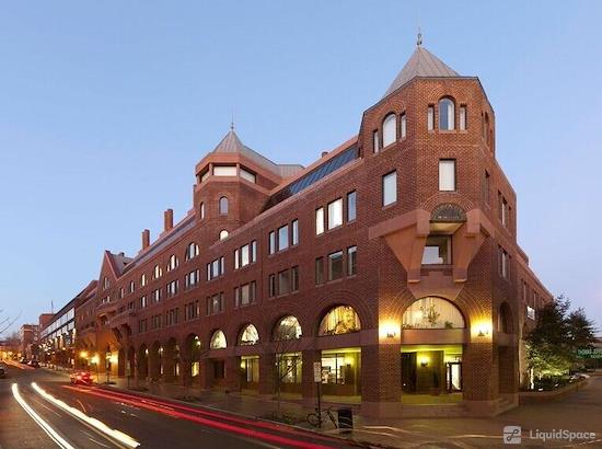 Working at AdvantEdge Workspaces - Georgetown at Washington