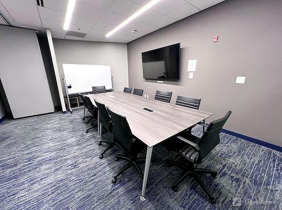 Working at Intelligent Office - Tysons at Vienna