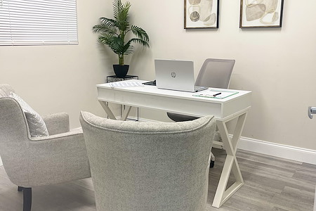 Her Power Space - Woman forward, Men welcoming! - Private Office