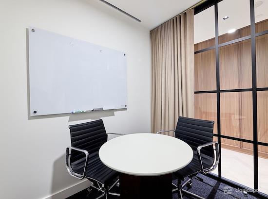 Working at iQ Offices | 302 Bay St. at Toronto