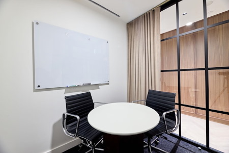 iQ Offices | 302 Bay St. - Break Out Room
