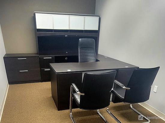 Working at Empire Executive Offices at Fort Lauderdale