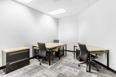 Regus | Huntington Square III - Day Desk
