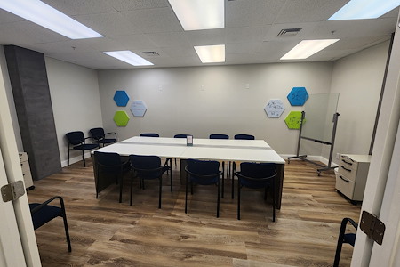 Cocoa Beach Office CoWorking - Medium Conference Professional Venue