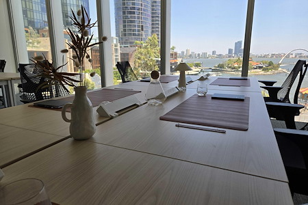 Hub Elizabeth Quay - Derbarl Yarrigan Boardroom