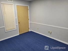 Crealde Business Center LLC