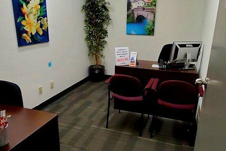 OfficeSuites At Airport Square - Full Time Office close to Richmond