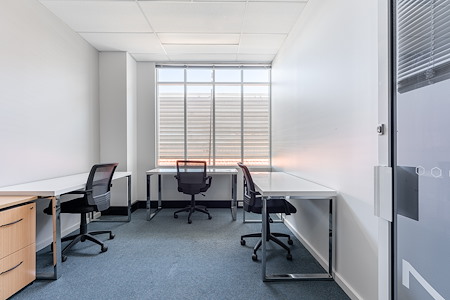 Regus | Wollongong Burelli Street - Day Desk