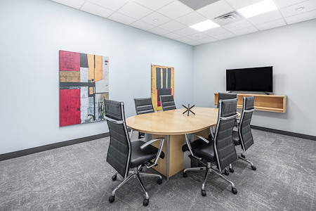 Regus | Grand Boulevard - Meeting Room