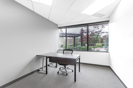 Regus | Corporate Center - Day Desk