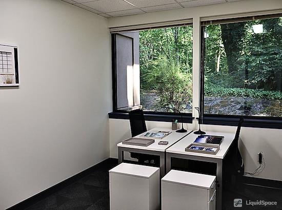 Working at Regus | HQ | Issaquah at Issaquah