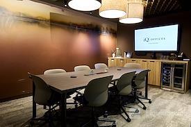 iQ Offices | 222 Queen St
