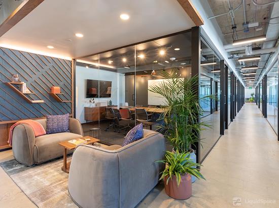 Working at Industrious - Pearl Street at Boulder