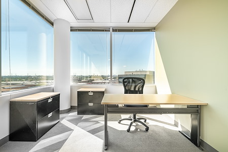 Regus | Trillium Executive Centre - Day Desk