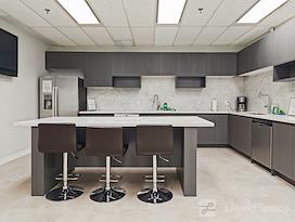 Regus | ON, Markham - 7300 Warden Ave