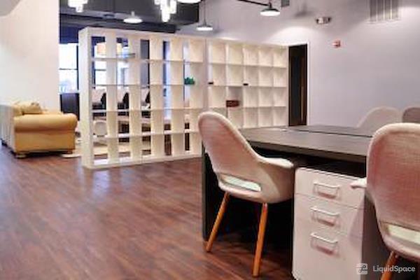 Idea Space - Back Bay - Dedicated Desk