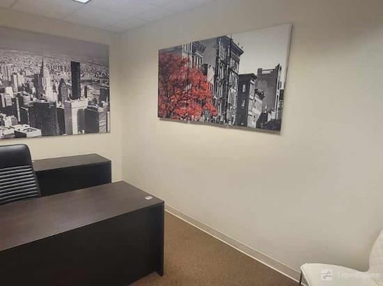 Working at Empire Executive Offices at Fort Lauderdale