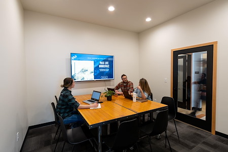 Pass Life Workspace - Large Conference Room