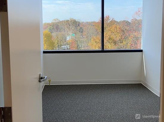 Working at Oasis Office Space- Lanham at Lanham