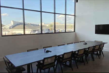 Hyde House Public Studio - Bayshore Boardroom
