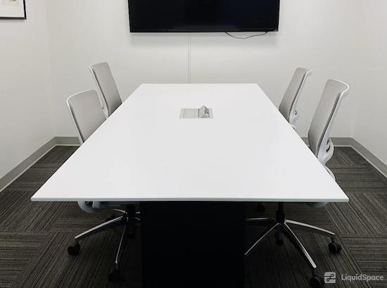 Working at Launch Workplaces @ The Ring Building at Washington